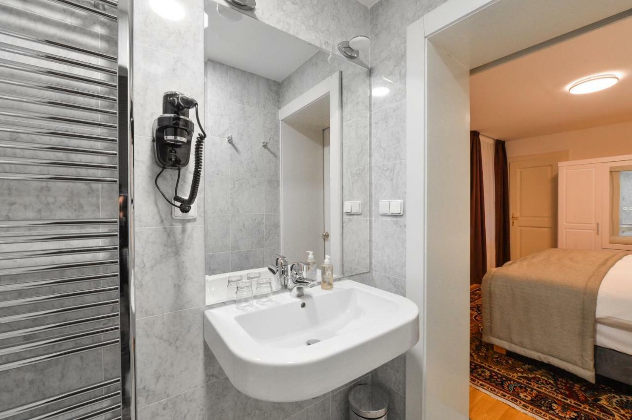Romantic Apartment Prague Near Charles Bridge Extérieur photo